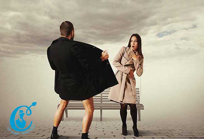 Phô dâm là một trong các hành động thể hiện hành vi lạch lạc tình dục